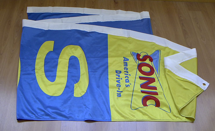  Giant Banner ( Giant Banner)
