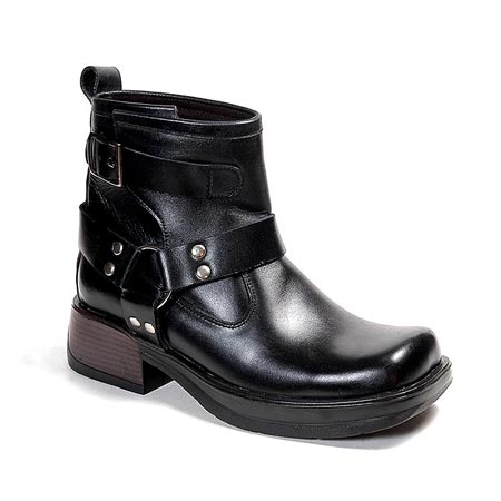  Mens Footwear