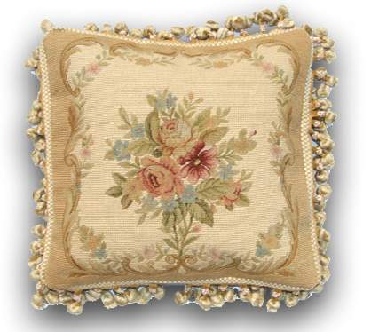  Antique Needlepoint Pillows (Antique Needlepoint Oreillers)