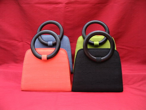  Handbag ()
