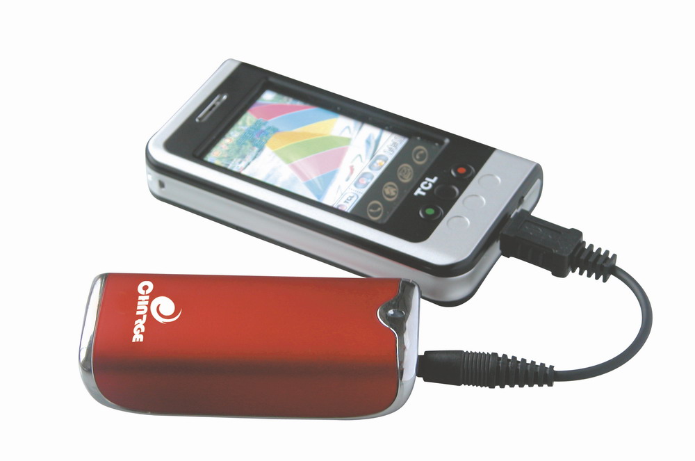  Two AA Battery Charger, ABS Casing