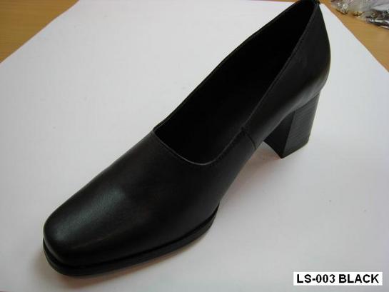 Leather Ladies `Shoes (Leather Ladies `Shoes)