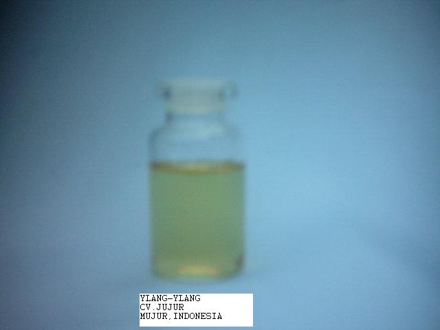  Ylang-Ylang Oil (Ylang-Ylang-Öl)