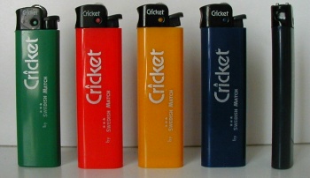  Plastic Gas Lighters (Essence en plastique Briquets)