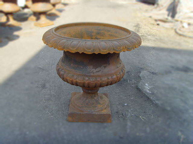  Castiron Urn ( Castiron Urn)