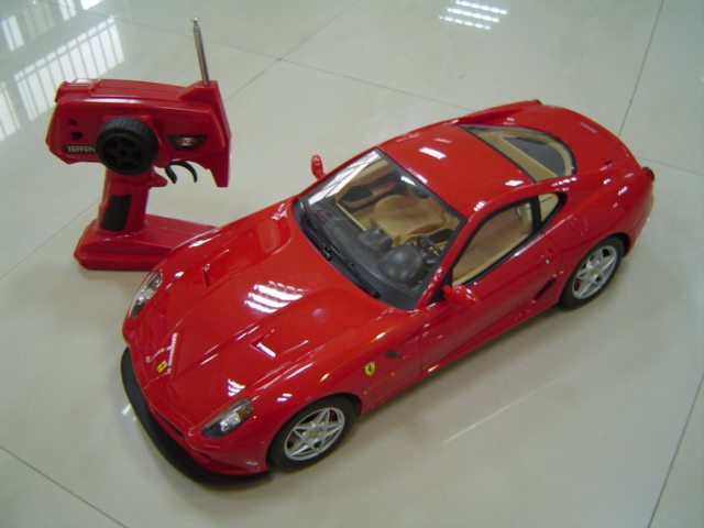 8307 1 / 7 Ferrari 599 GTB Fiorano mit Lizenz (8307 1 / 7 Ferrari 599 GTB Fiorano mit Lizenz)