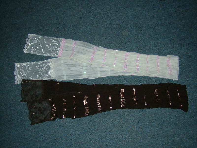  Silk Shawls ()
