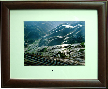  Digital Photo Frame In Cherry Frame (Digital Photo Frame Im Rahmen Cherry)