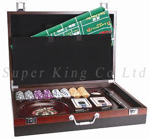  8 Casino Set (Wooden) (8 Казино Set (деревянная))