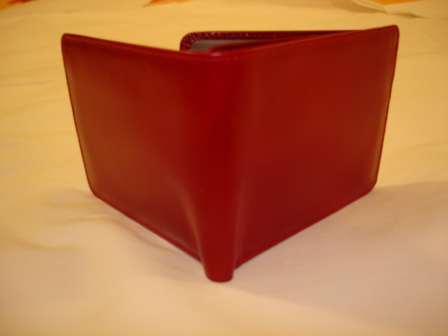  Leather Wallets And Jackets (Geldbörsen und Jacken)