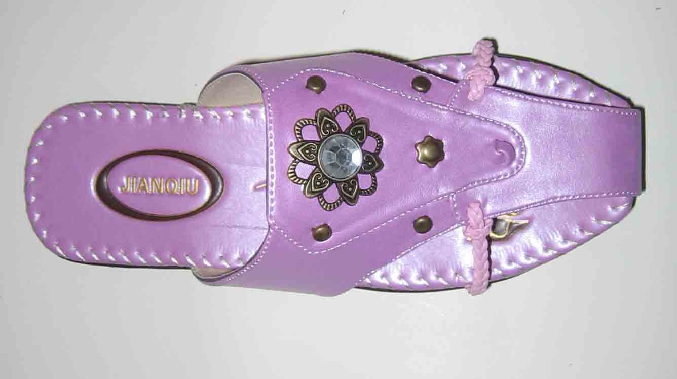  Women Slipper ()