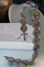  Excellent 15. 53 Ct. Mixed Color Sapphire Bracelet