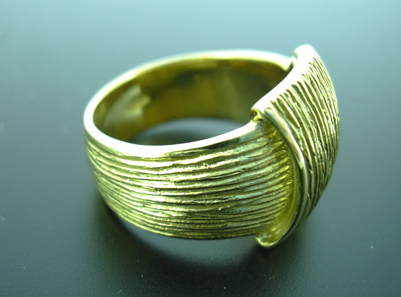 Gold Ring (Gold Ring)