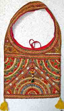  Hand Embroidered Bag (Broderie Main Sac)