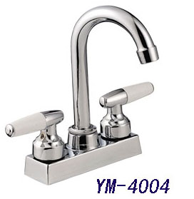  4 Lavatory Faucet (4 Robinet de lavabo)
