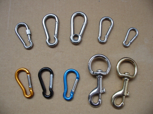  Snap Hooks, Quick Links Of Carbon Steel And Stainless Steel (Mousquetons, Quick Links en acier au carbone et acier inoxydable)