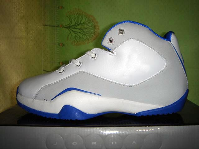  Sport Shoes ( Sport Shoes)