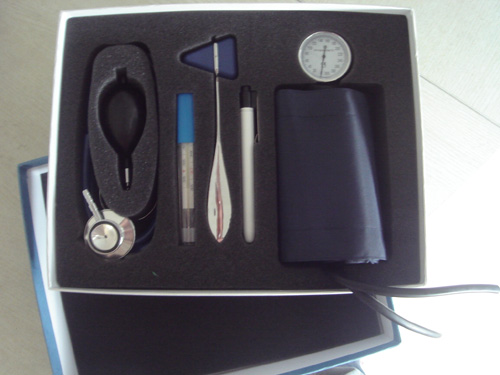  Stethoscope And BP Monitor Mix Gifts Set (Stéthoscope et BP Monitor Mix Set Cadeaux)