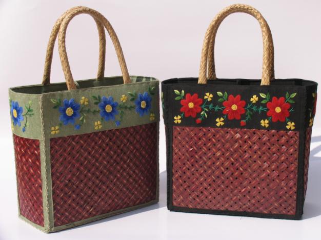  Vietnam Bamboo And Sea Grass Bag With Embroidery (Вьетнам бамбука и морской травы сумка с вышивкой)