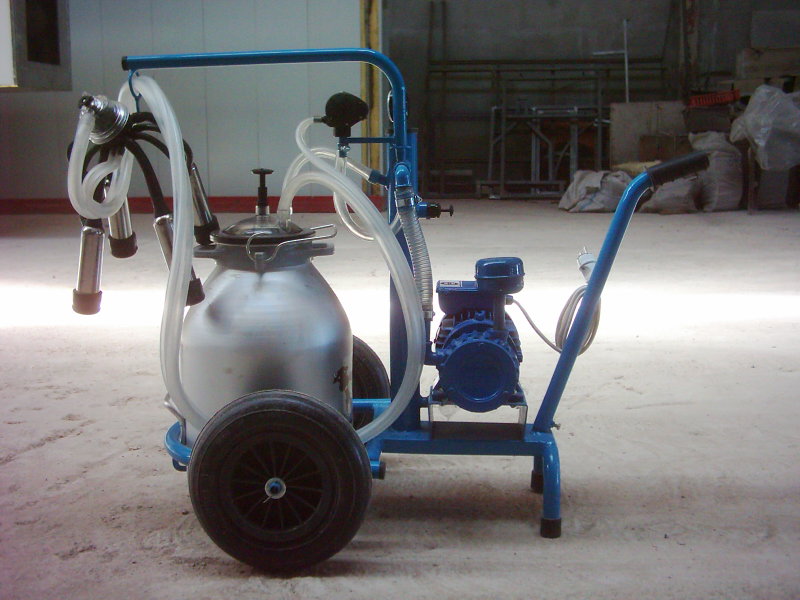  Single Milking Machine