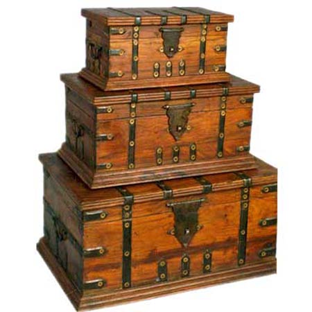  S / 3 Wooden Boxes