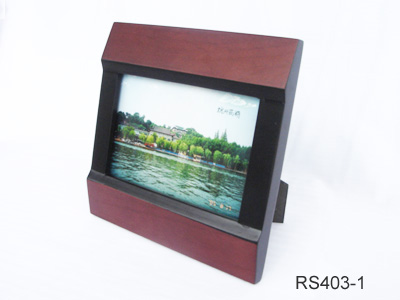  Wooden Photo Frame (Деревянная рамка для фотографий)