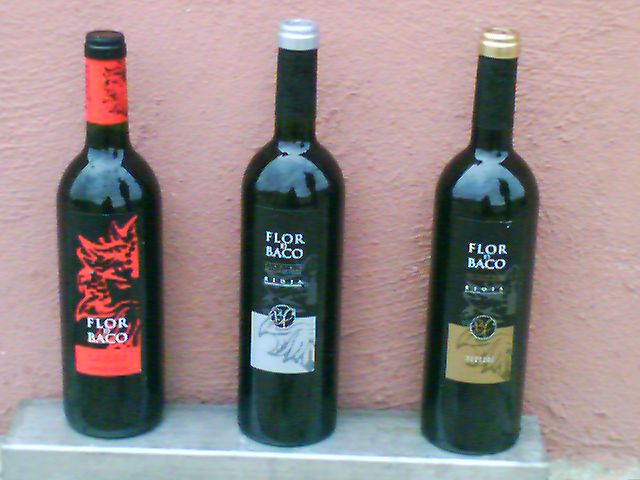  Red Wine Crianza 2004 (Красное вино Crianza 2004)