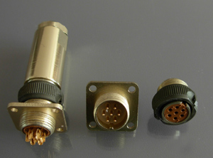  Circular / Rectangular Connector
