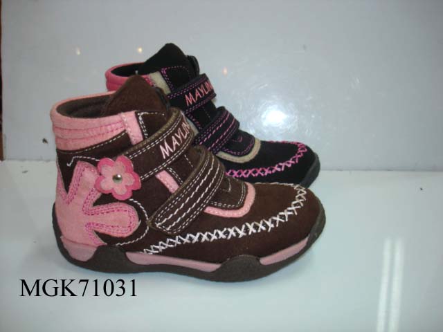  Children`s Shoes (Children`s Shoes)