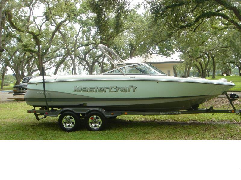 2007 Mastercraf 230 Vrs Ski / Wakeboard ( 2007 Mastercraf 230 Vrs Ski / Wakeboard)