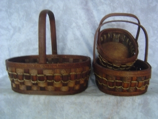  Weaving Baskets (Le tissage de paniers)