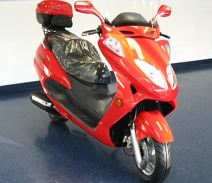  New 250cc Touring Moped Scooter ( New 250cc Touring Moped Scooter)