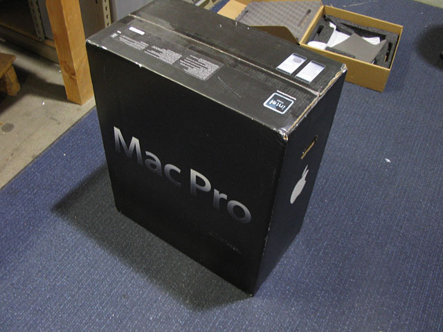  MAC Pro 17 Inch Computers (MAC Pro 17 дюймов компьютеры)