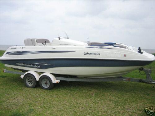  2004 Sea Doo Islandia 240 Hp Mercrusier 22` (2004 Sea Doo Islandia 240 PS Mercrusier 22 `)