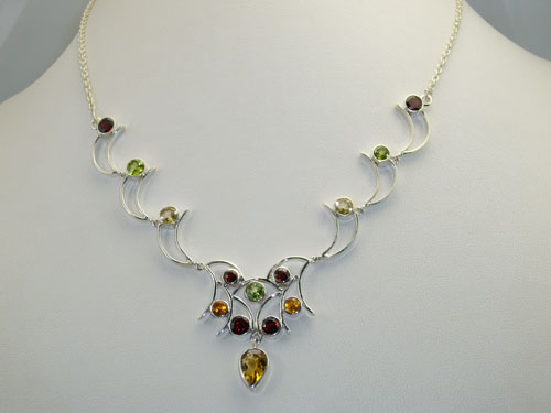  92. 5% Silver Necklaces Set With Semi Precious Stones