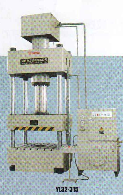  Four Column Hydraulic Presses (Quatre colonnes Presses hydrauliques)