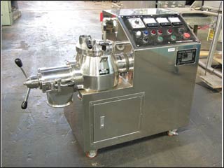  Rapid Mixer Granulator (Rapid Mixer Granulateur)