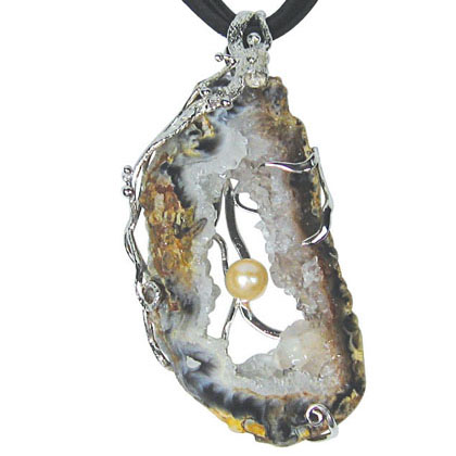  Designer Hand Crafted Silver Necklace With Rare Stone (Designer Hand Crafted Silber Halskette mit Rare Stone)