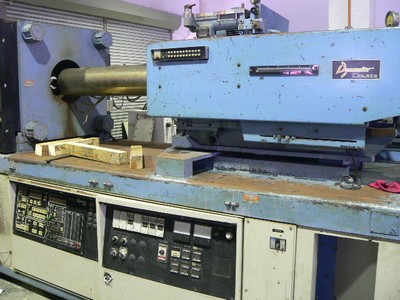  Plastic Injection Moulding Machine (Kunststoff-Spritzgießmaschinen)