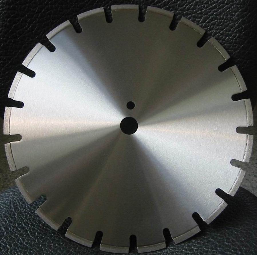  Diamond Saw Blade (Diamant-Sägeblatt)