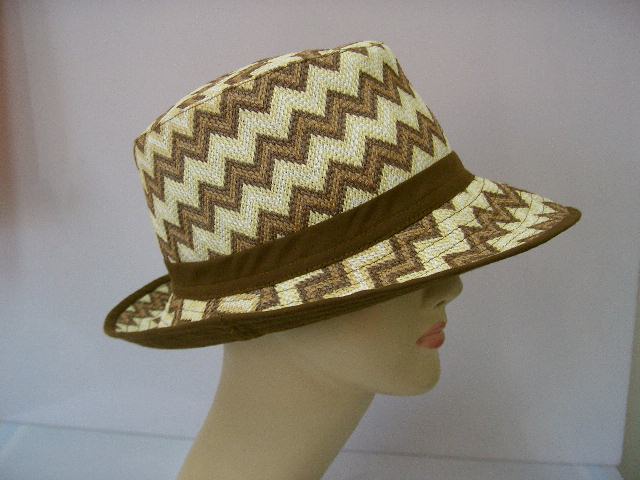  Straw Hat ()