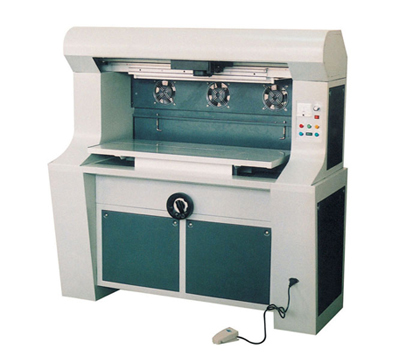  Laser Machine For Leather Engraving And Slotting (Laser Machine For Leather Gravieren und Stoßen)