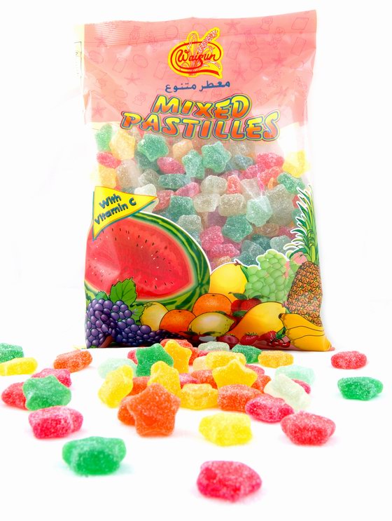  Gummy Candy In Various Shapes (Bonbons gélifiés en différentes formes)