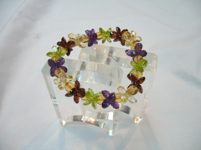  Natural Quartz Bracelet ( Natural Quartz Bracelet)