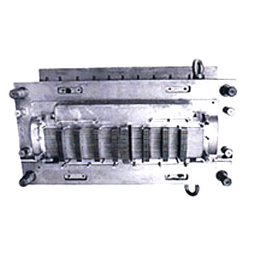  Plastic Injection Mold