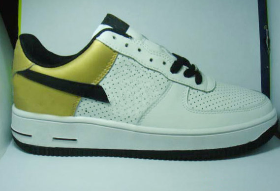  Brand Shoes (Chaussures de marque)