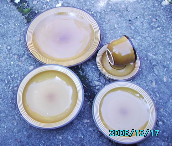  20 Pcs Dinner Set Stock