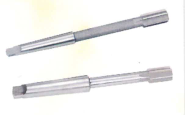  Machine Reamers With Morse Taper Shanks (Maschinen-Reibahlen mit Morsekegel Shanks)