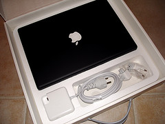 Apple Laptop (Apple Laptop)