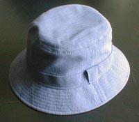  Hats & Caps ()
